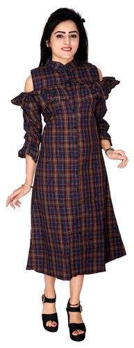 Ruffle cold sleeve kurti