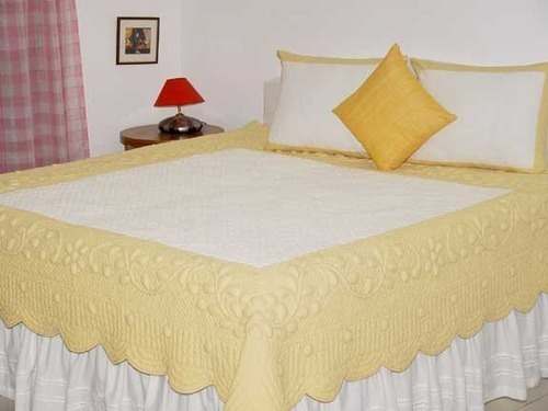 Trapunto Quilt 02