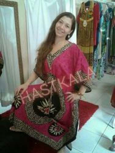 Ladies Embroidered Kaftan