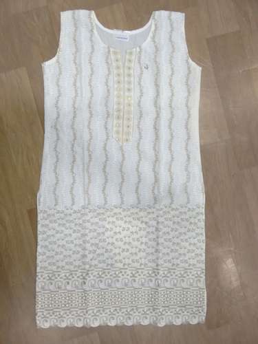 White Straight Chikan Kurti by Shreerang Handicraft