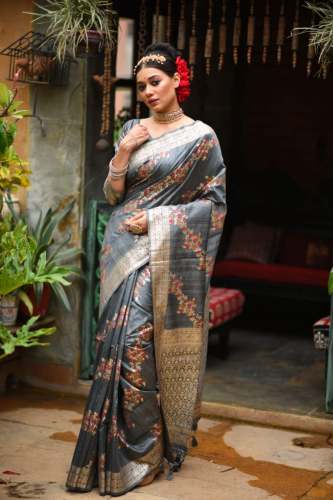 LIGHT GREY JAMDANI WEAVING TUSSAR SILK SAREE