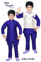 fashionable kids suit