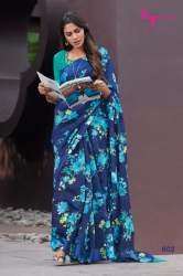 Stylsih Soft Linen Saree set