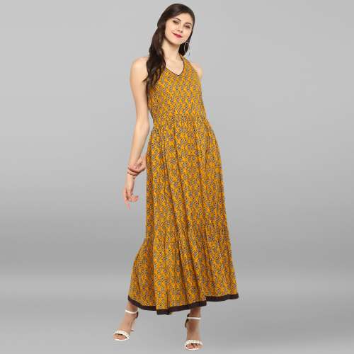 Floral Printed Kurti by Threadbucket Studio LLP