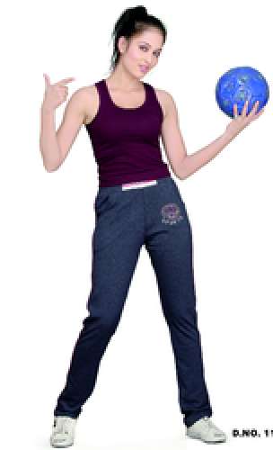 fashionable track pant