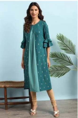 Green Round Neck Casual Wear Poly Crepe Kurta  by Thread Bucket Studio LLP