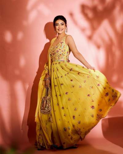 PRESENTING ANARKALI GOWN 