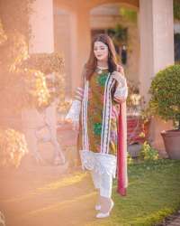 PRESENTING NEW ðŸ’ƒ