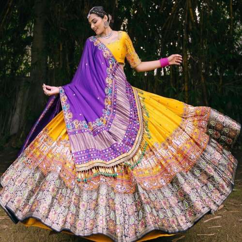 RESENTING NEW DESIGNER PRINTED LAHENGA CHOLI❤️
