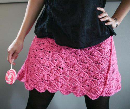 Stylish Short Pink Color Knitted Skirt 