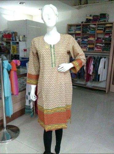 simple cotton kurti by Hamsa Stitch Crafts