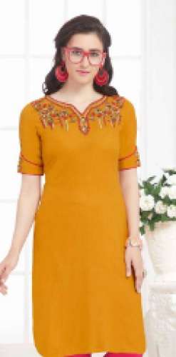 embroidered kurti by Veera Tex