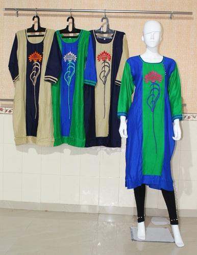 Round neck fancy kurti