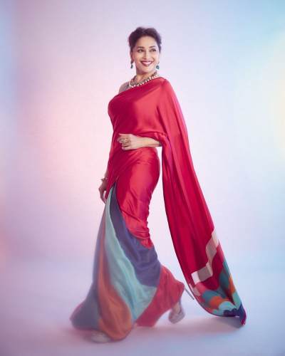 Madhuri dixit dance deewane dress