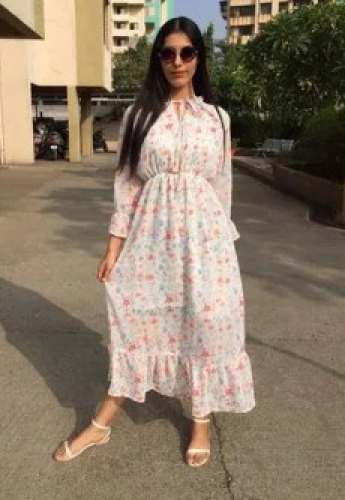 Floral Printed Chiffon Maxi Dress