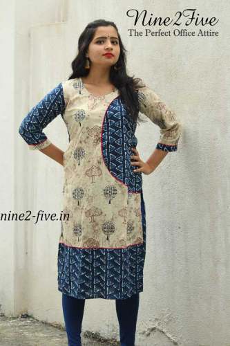 Nine2Five Blue & Off White geometric Print  Kurti