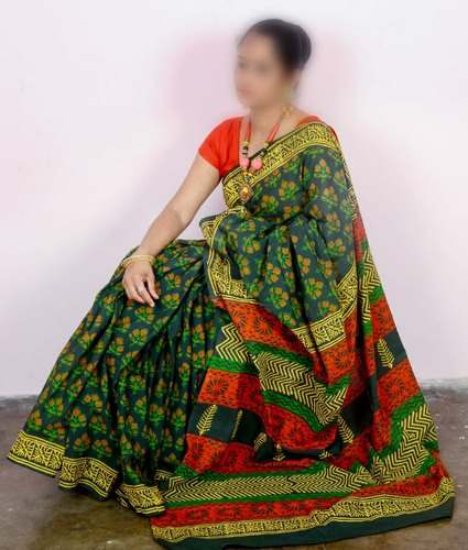 Printed Malmal Cotton Saree by Veer Handicrafts