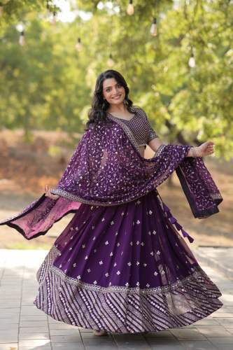 Masterpiece Timeless Beauty With Thread Embroidered Work