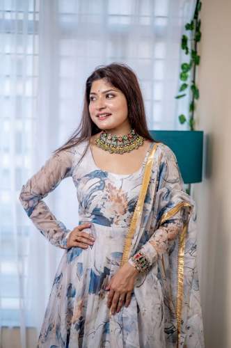 ROSHNI Presenting Organza Silk Gown pant and Dupatta set
