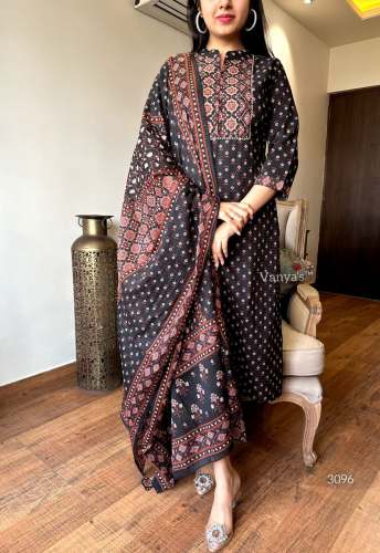 Summer Season Designed New Beautiful Kurti Pant Dupatta