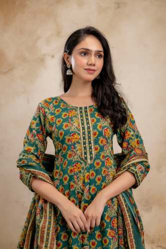 Lustrous Lane Modern Comfort Pure Cotton kurti pant Set