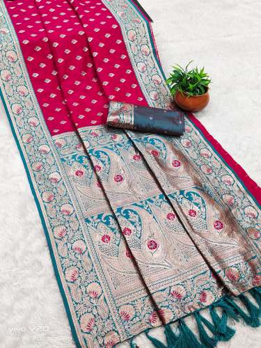 Tassels weaving Soft Banarasi silk saree with zari work