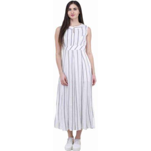 White Western Look Gown by Parory International