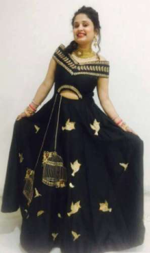 designer ladies suit by Garima Boutique
