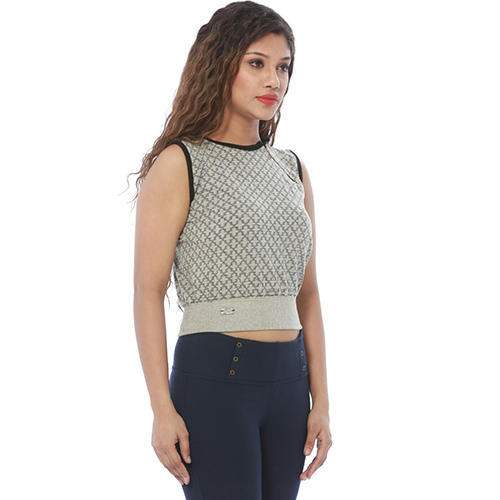 sleeveless top