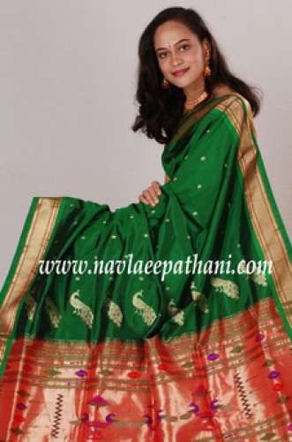 golden butti saree by Navlaee Silks Paithani