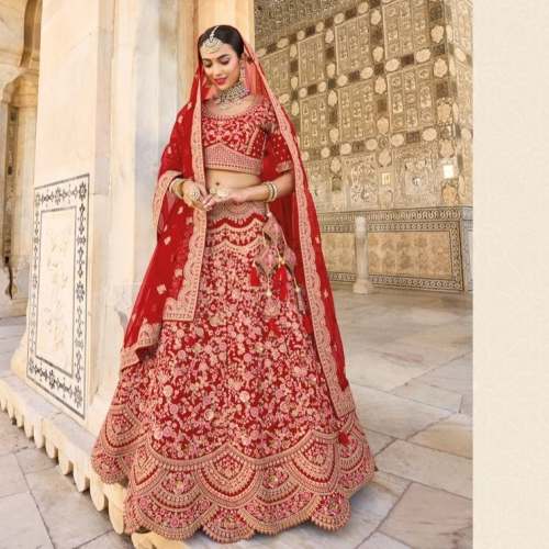 Ladies Wedding Lehnega by Vadhu Vatika