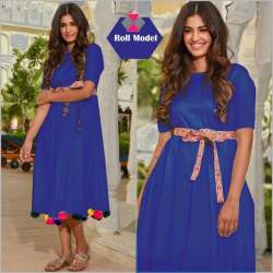 ROLL MODEL REYON KURTI