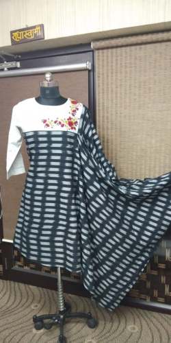 ladies designer kurtis