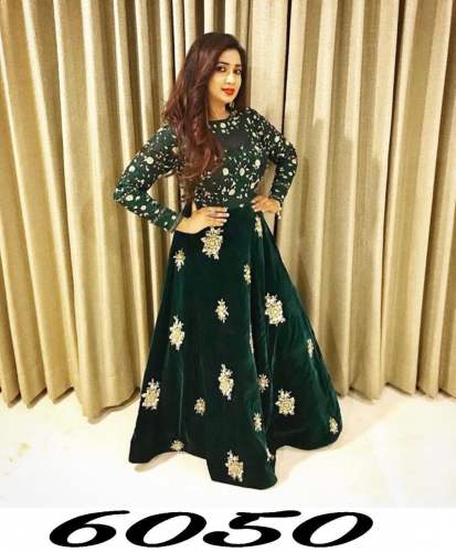 Green Fancy Tapeta silk  Gown  