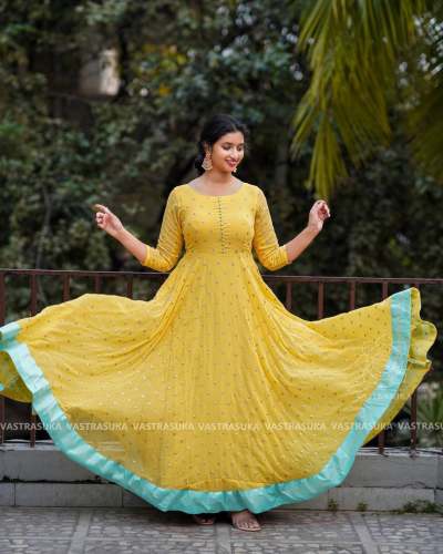 GOOD QUALITY EMBROIDERED GEORGETTE GOWN