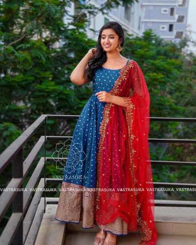 GOOD QUALITY EMBROIDERED GEORGETTE   OUTFIT