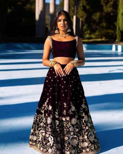 PRESENTIG NEW WEDDING VELVET CHOLO