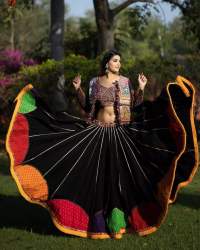 PRESENTING NEW HEVVY PRINTED LEHENGA CHOLI 