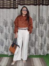 TWO BUTTONED TROUSERS (WITH POCKETS)