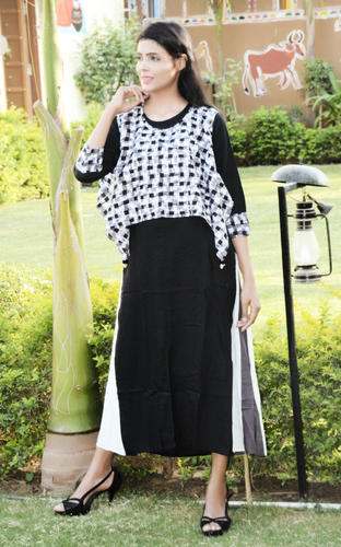 Short shrug deals with kurti