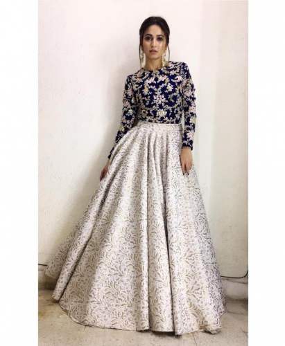 PRESENTING NEW DESIGNER  LAHENGA CHOLI