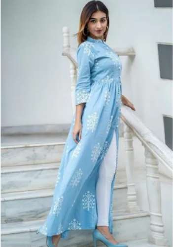 Ladies Long Front Slit Kurti by Yourstyle