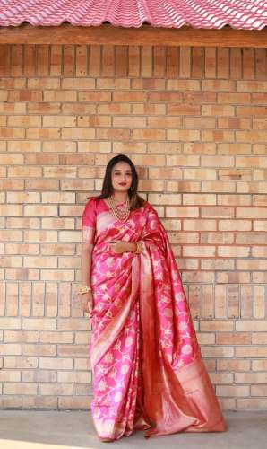 Weaving Silk saree