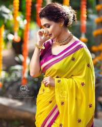 Trendy Yellow Khan Saree at Low Rate