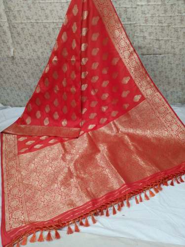 Buy Banarasi Pure Silk Zari Saree At Retail by hamna silk