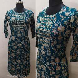 Trendy heavy Rayon Foil Print Kurti 