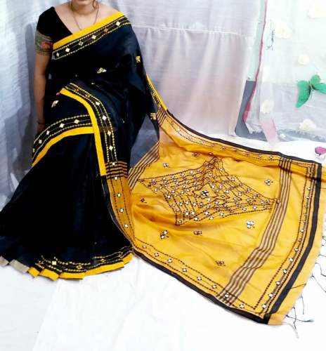 tanti ghar Bold Applique Work Saree