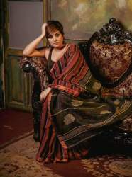 Linen Rose  motive pallu Linen Saree