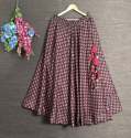 Designer skirt thumb 3