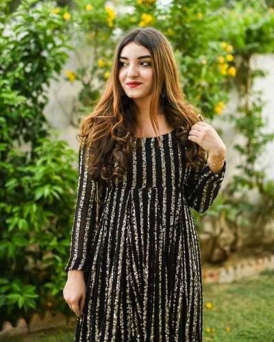  GEORGETEE GOWNS